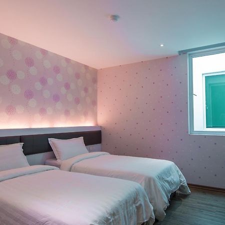 Riverfront Sentral Hotel Malacca Ngoại thất bức ảnh